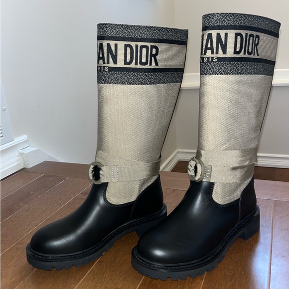 Dior Women's Black and Cream Winter Boots - Picture 2 of 15